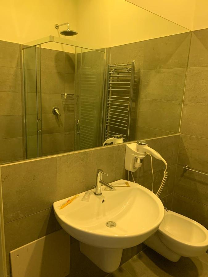 Palazzo 41 Rental Rooms サン・ピエトロ・ヴェルノーティコ エクステリア 写真